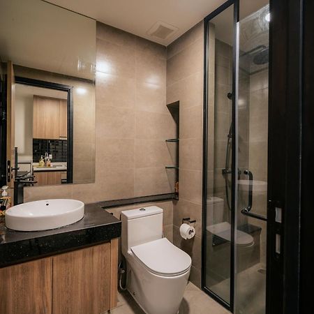 Tropical House - New Apartment At Delasol Ho Chi Minh City Exterior photo
